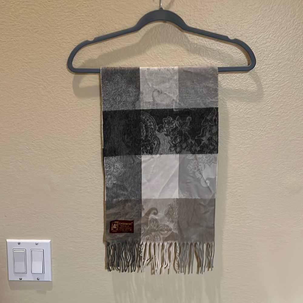 Cashmink acrylic scarf